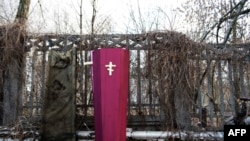 Гроб на шахте имени Засядько в Донецке 