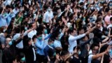 В Гонконге полиция впервые применила огнестрельное оружие против протестующего