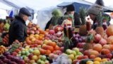 На Ошском рынке в Бишкеке идут проверки нелегалов