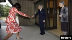 Первая леди США Мишель Обама на встрече с императором Акихито и императрицей Митико, Токио, 19 марта 2015