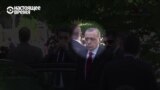 Президент Турции смотрит, как его охрана избивает протестующих