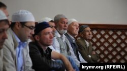 Молитвы крымский татар в память о жертвах депортации 