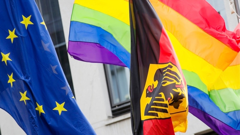 Европейский суд обязал все страны Евросоюза признавать однополые браки, заключенные в других странах ЕС
