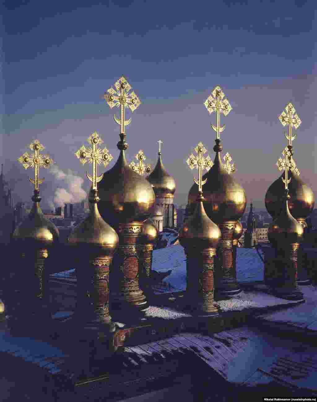 Вид на Патриарший Дворец в Кремле, 1995
