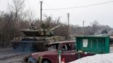 Бои идут под Донецком, Луганском и Мариуполем