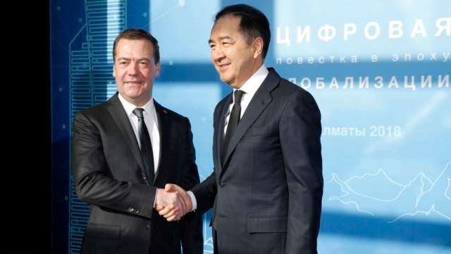 Programme: Российский премьер Медведев в Казахстане заявил, что криптовалюте государству доверять не стоит. В Кыргызстане опять хотят полностью запретить производство и распространение пластиковых пакетов. Пайщики астанинского жилищного кооператива могут остаться на улице в самый разгар холодов