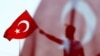 МИД РФ призвал россиян "серьезно подумать", прежде чем ехать в Турцию 