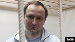 Денис Сугробов на слушаниях в Басманном суде Москвы в феврале 2015 года 