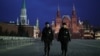 Полиции Москвы объяснили, как патрулировать город в карантин и что делать с нарушителями – "Коммерсант"