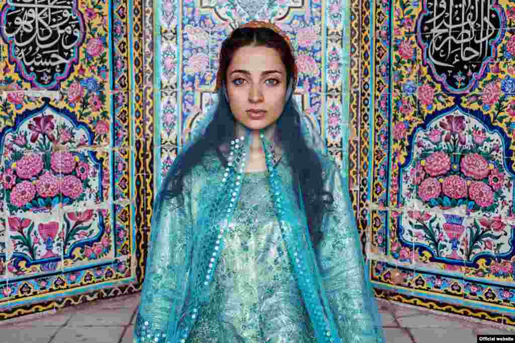 Жительница Шираза, Иран,&nbsp;​фотопроект &quot;Атлас красоты&quot; (Atlas of Beauty) Микаэлы Норок (Mihaela Noroc)&nbsp;