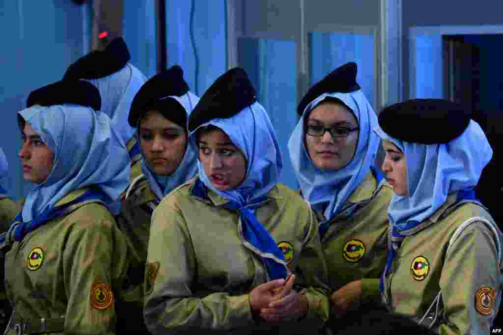 Так выглядит парадная форма в школах Афганистана