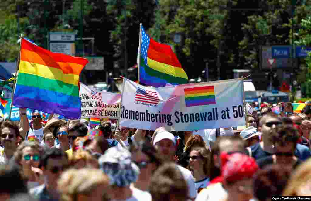 Cтоунволлские протесты 50 лет назад в Нью-Йорке стали отправной точкой для массового движения за права ЛГБТ во всем мире