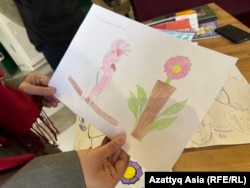 Равшан любит рисовать