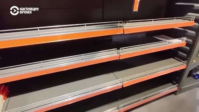 В некоторых магазинах в Киеве полупустые полки — из-за ударов России по украинским логистическим складам episode artwork