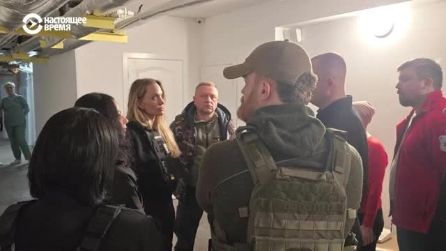 Скандал во время визита Анджелины Джоли в Николаев: что известно Скандал во время визита Анджелины Джоли в Николаев: что известно