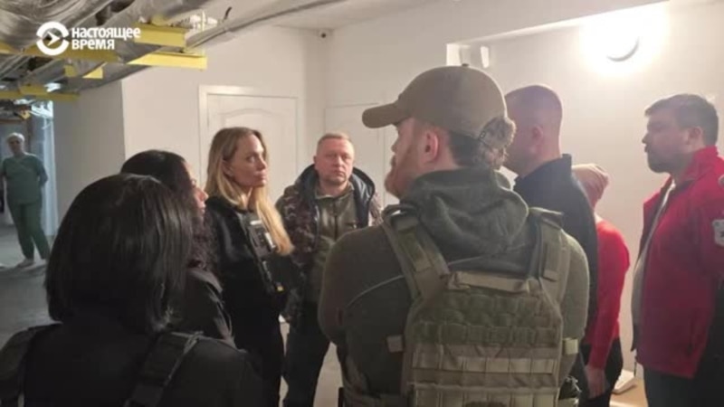 Скандал во время визита Анджелины Джоли в Николаев: что известно