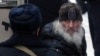 Суд в Москве арестовал на два месяца отлученного от церкви схиигумена Сергия