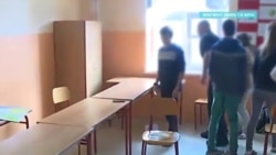 Как проводят учения в чешских школах на случай вооруженного нападения