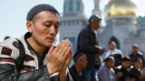 "Нельзя обижать других людей, сплетничать и сквернословить": советы имама на Рамадан