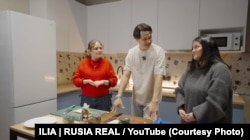 Наоми, Илья Николаев и Эми