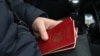 Биометрический паспорт и отпечатки пальцев: как россияне въезжают в Украину по новым правилам