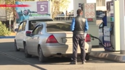 Казахстанские чиновники получают выговоры, но бензин в стране продолжает дорожать