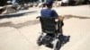 Как сбежать от войны на инвалидной коляске 