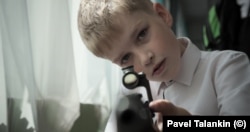 Кадр из фильма Павла Таланкина Mr. Nobody Against Putin