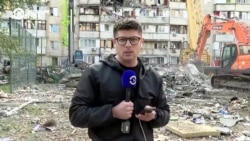 "Ей всего 19 лет. Ждем, пока достанут". Корреспондент Настоящего Времени из Киева – о жертвах ночного удара