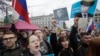В Петербурге дали рекордный штраф главе штаба Навального за акцию "Он нам не царь"