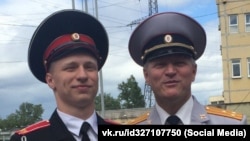 Кирилл Храмеев (слева) и Юрий Храмеев, 2016 год, церемония выпуска курсантов Санкт-Петербургского Суворовского военного училища МВД России