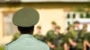 Выпускников российских школ освободили от призыва в армию весной