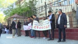 Суд в Бишкеке отпустил на свободу экс-главу ГКНБ Суталинова: его осудили за расстрел людей в 2010 году