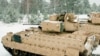 Тяжелое вооружение из США будет размещено в Латвии осенью 2015 года