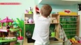Восемь лет голода для 11-летнего мальчика: как врачи спасли ребенка от приемной матери