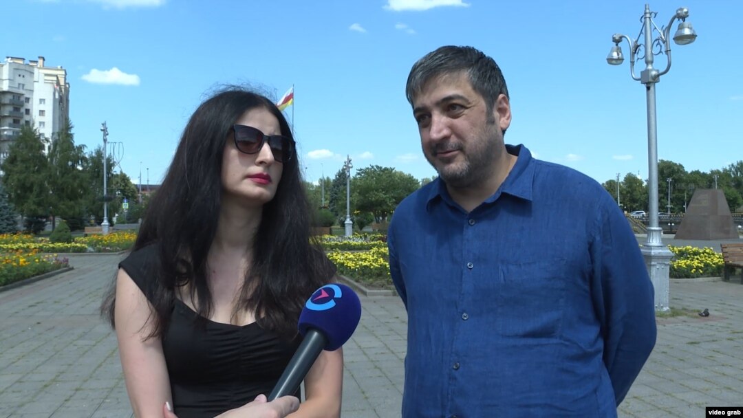 3C1E1CC6-E766-4BE6-A187-0734E7F06573_w10