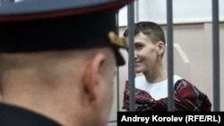 Надежда Саченко в зале суда. Москва, 26 мая 2015 
