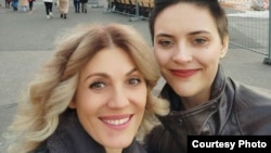 Крымчанки Наталья и Полина в Киеве