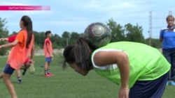 Серебро "бездомных": большая победа сборной Кыргызстана по уличному футболу