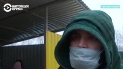 Близкие арестованных на протестах в Москве ждут часами, чтобы передать в спецприемник вещи и еду