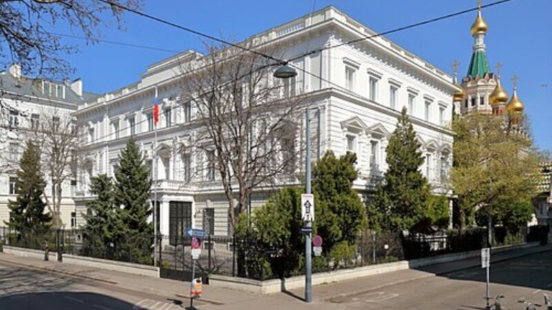 Австрия объявила персоной нон-грата и выслала российского дипломата, который встречался с менеджером OMV, обвиненным в шпионаже