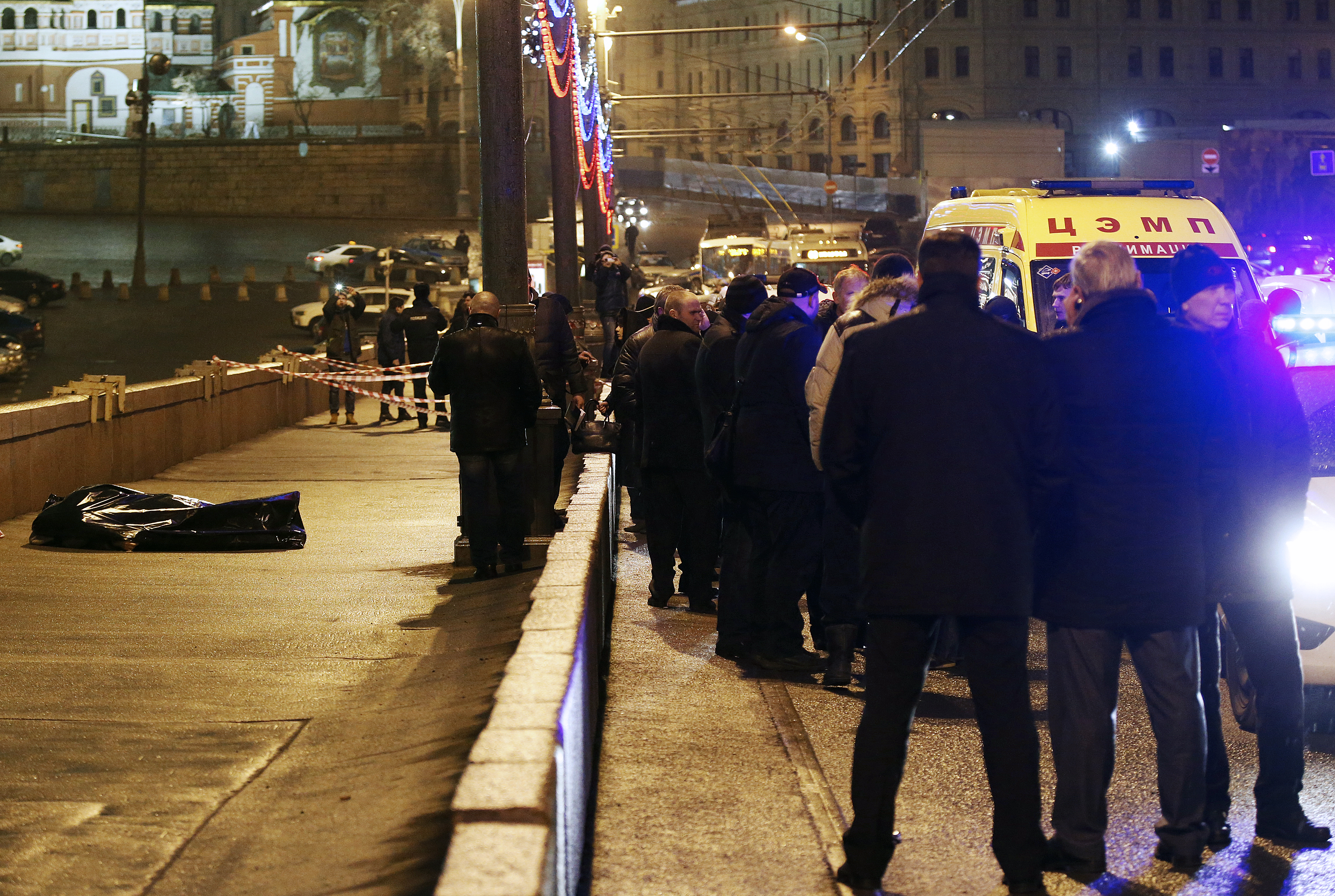 На месте убийства Бориса Немцова на Большом Москворецком мосту. Фото: ТАСС