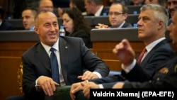 Премьер Косова в парламенте о время решения о создания армии 14 декабря 2018 года