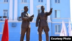 Сталин указывает верный путь металлургу Ивану Бардину, одному из создателей Череповецкого металлургического комбината