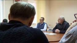 Юрий Воскресенский и Александр Лукашенко на встрече в СИЗО КГБ