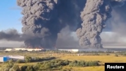 Пожар после атаки ВСУ по складу компании в Подмосковье 