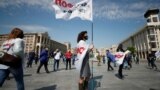 Участники акции протеста требуют поддержки со стороны правительства для малых предприятий и ослабления карантинных мер, Киев, 4 мая 2020 года