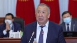 Кубатбек Боронов выступает в парламенте Кыргызстана