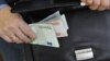 Генпрокуратура: число взяток в России выросло на 10%