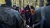 "Они не плакали, они буквально выли". Кто тайно помогает беженцам на границе Беларуси и Польши